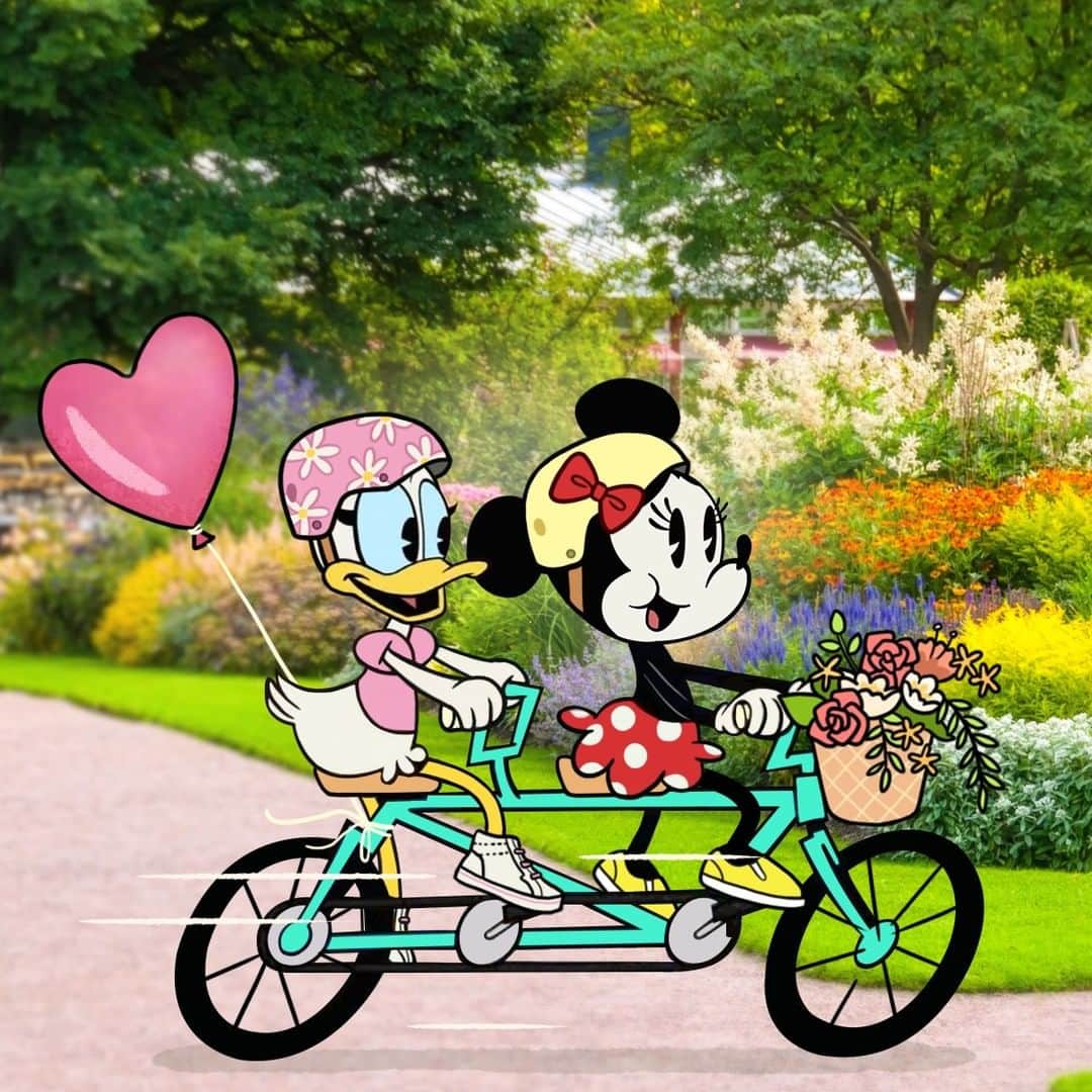 ミニーマウスのインスタグラム：「Feeling wheelie good on this bike ride with Daisy! 🚲」