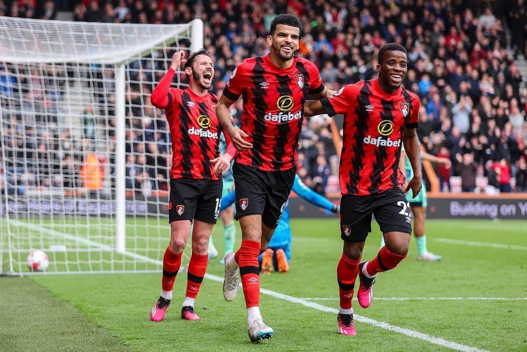 ドミニク・ソランケのインスタグラム：「Yessir! +3⚽️.」