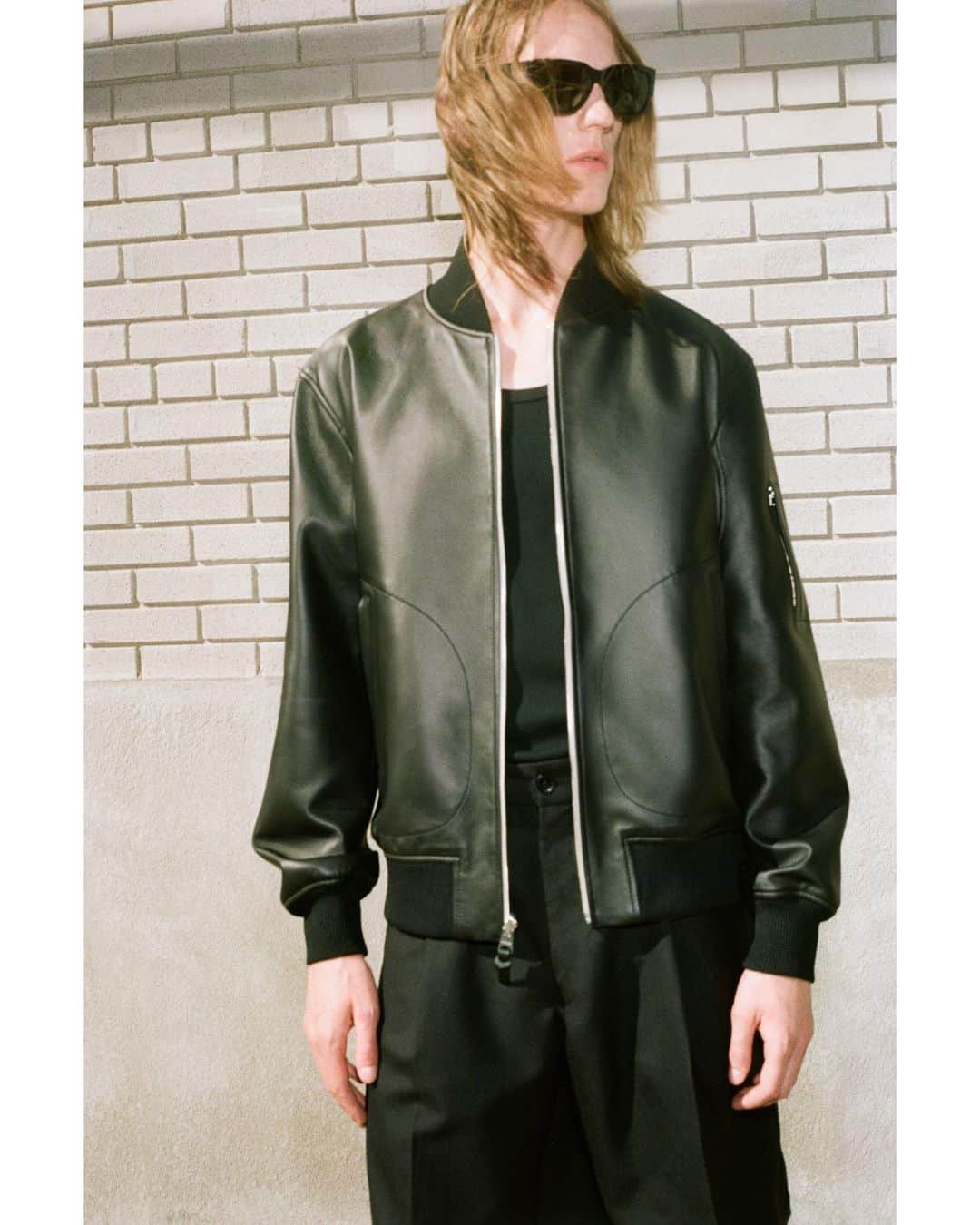 マッカージュのインスタグラム：「Leather Weather  Supple (R)Leather bombers for statement layering this spring.」