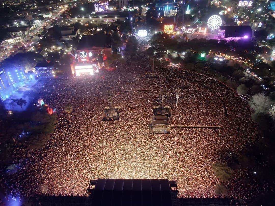 ヤンデルのインスタグラム：「Gracias Monterrey Mexico! 🇲🇽❤️‍🔥」