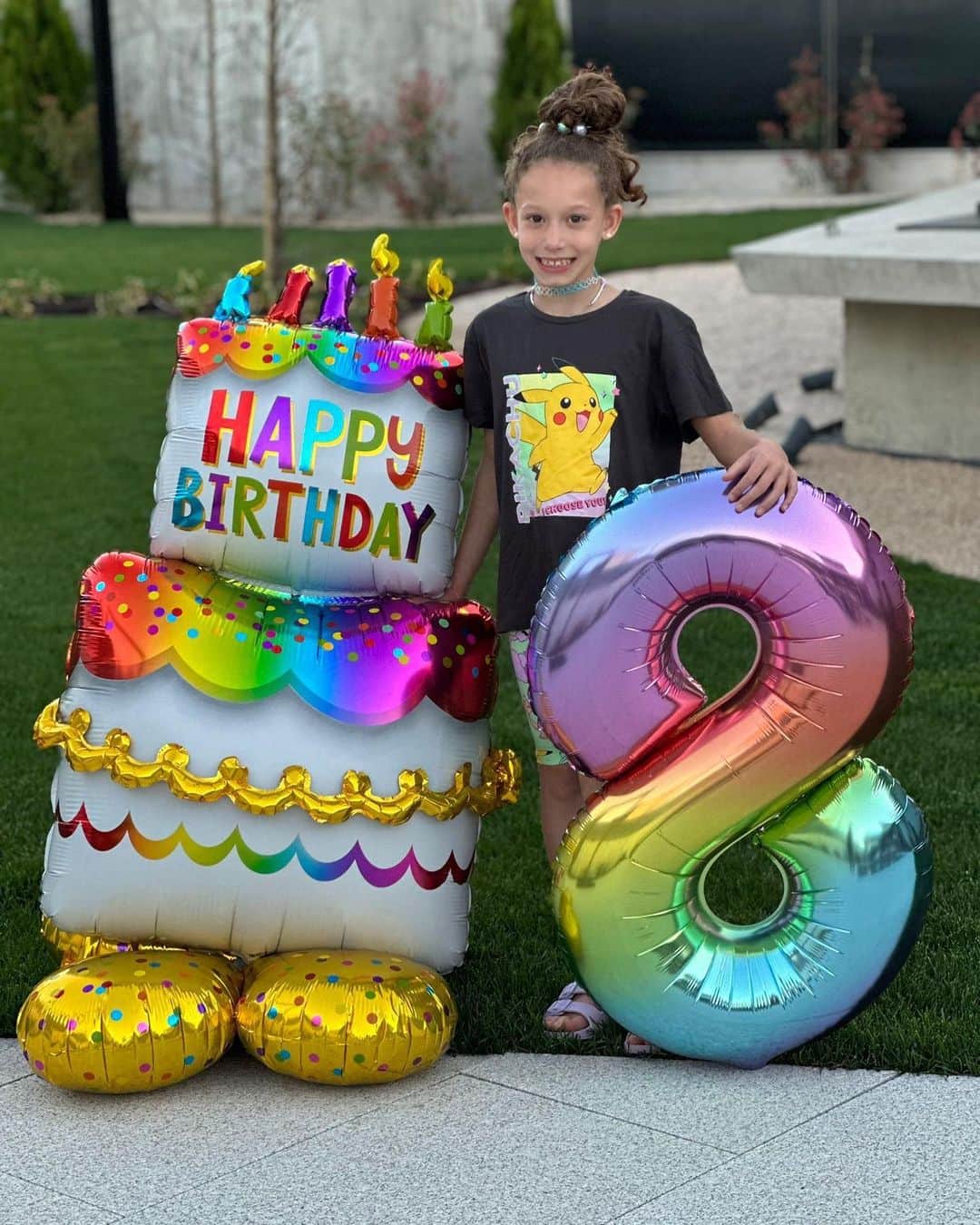 アクセル・ヴィツェルのインスタグラム：「Joyeux anniversaire ma princesse , je t’aime 🙏🏽❤️😘」