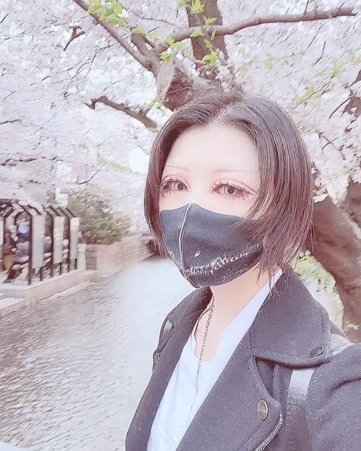黒機ひつじのインスタグラム
