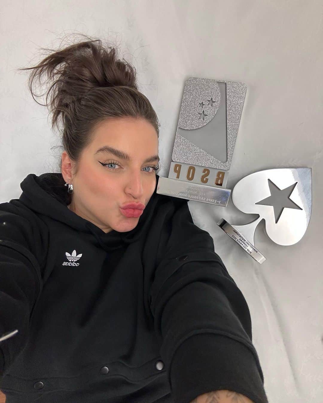 Bruna Unzuetaのインスタグラム：「🥰🏆🏆 ela ta que ta」