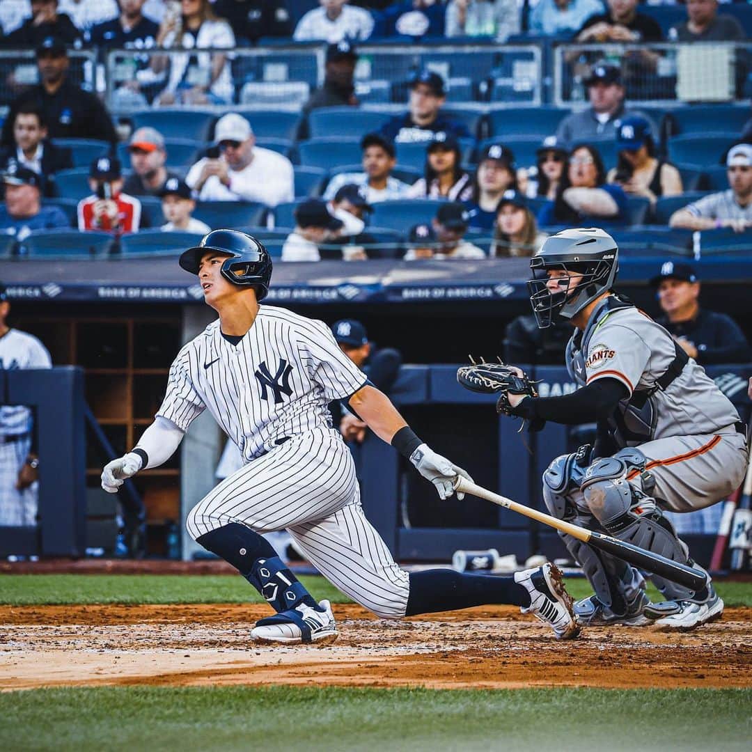 ニューヨーク・ヤンキースのインスタグラム：「1st knock in The Show.   Congrats, @anthonyvolpe7!」