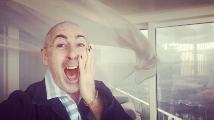 アラン・カミングのインスタグラム：「Ahoy! it’s Saturday Night on Broadway and the seas are rough on the @broadway_cruise !!」