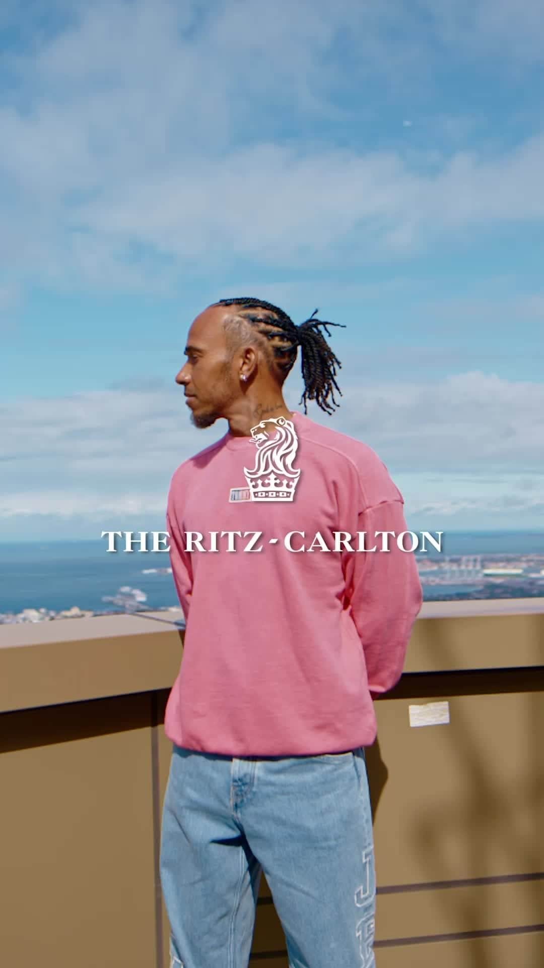 リッツ・カールトンのインスタグラム：「A love letter to Melbourne with @lewishamilton   As official hotel partner of @mercedesamgf1, we took Lewis Hamilton on a VIP tour of @theritzcarltonmelbourne during his Australian Grand Prix weekend, letting the hotel’s designers reveal the elements that evoke the city and create unforgettable stays at our newest destination.」