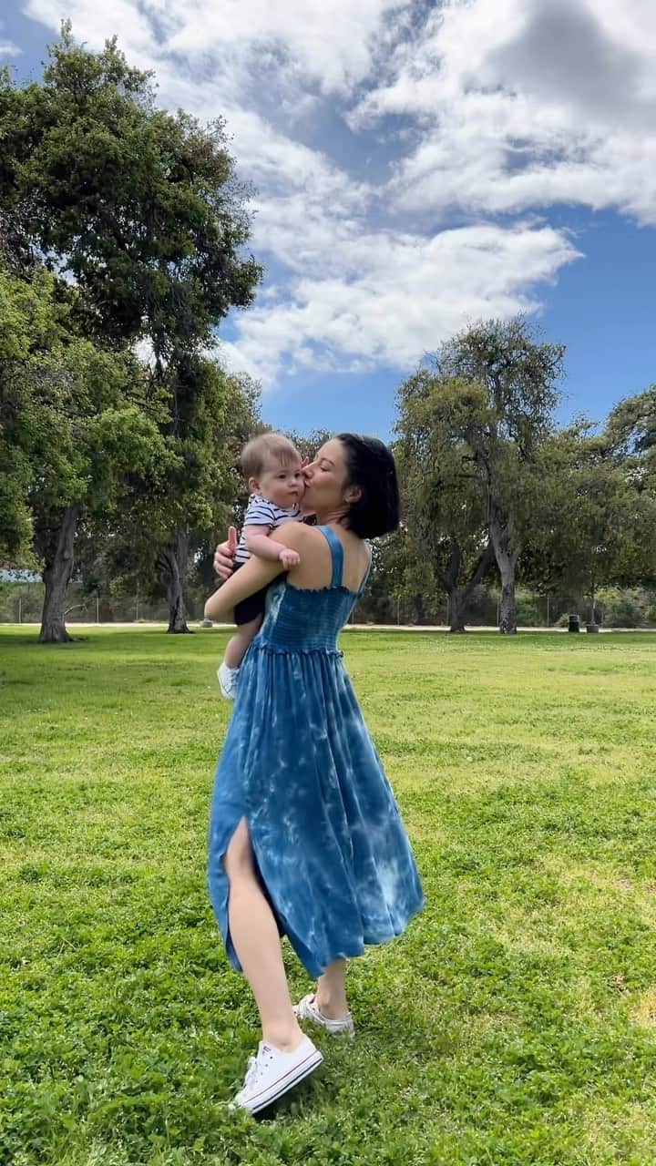 ジェシカのインスタグラム：「on cloud nine 💙」