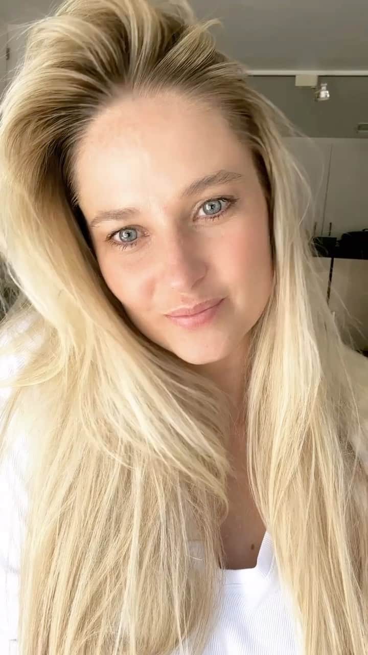 ジェネビーブ・モートンのインスタグラム