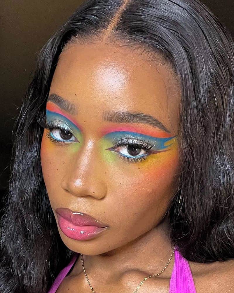BH Cosmeticsさんのインスタグラム写真 - (BH CosmeticsInstagram)「(Rain)bowing down to @itsbeautybybrit's epic Take Me Back To Brazil Palette look 🌈👀 #bhcosmetics」4月2日 7時59分 - bhcosmetics