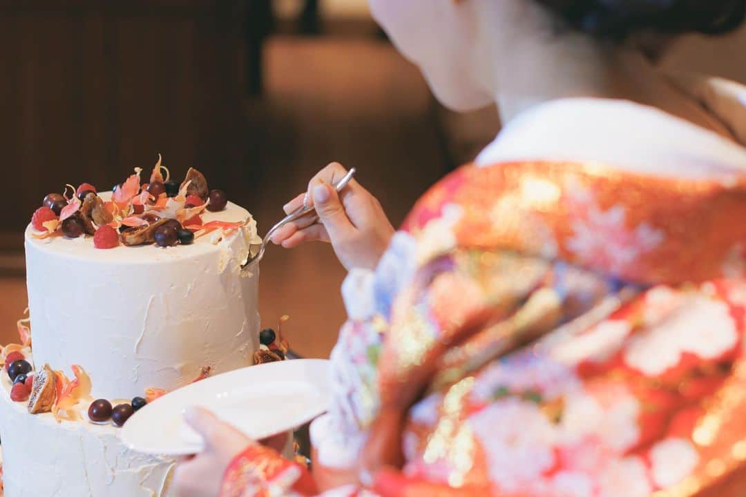 KOTOWA鎌倉 鶴ヶ岡会館のインスタグラム：「自然溢れる鎌倉だからこそ叶う 季節感を取り入れたトータルコーディネート」