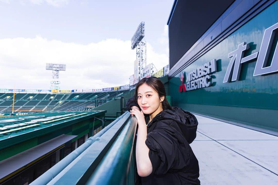 川上千尋さんのインスタグラム写真 - (川上千尋Instagram)「バックスクリーン  お気に入り🏟❤︎  #阪神甲子園球場  #甲子園歴史館 #月刊タイガース  #阪神タイガース #TORACO  #甲子園グルメ大使  #バックスクリーン  #ここからの景色 #絶景  #パワースポット 😌✨」4月2日 19時49分 - this_chihhi