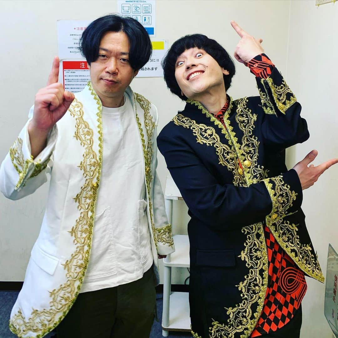のインスタグラム：「昨日とうとう芸歴13年目に突入致しました。事務所ライブの最上位、シリウスゴッドにて優勝。幸先よいスタートです。13年目も温かい応援・見守りの程宜しくお願い致します。 #ジャパネーズ」