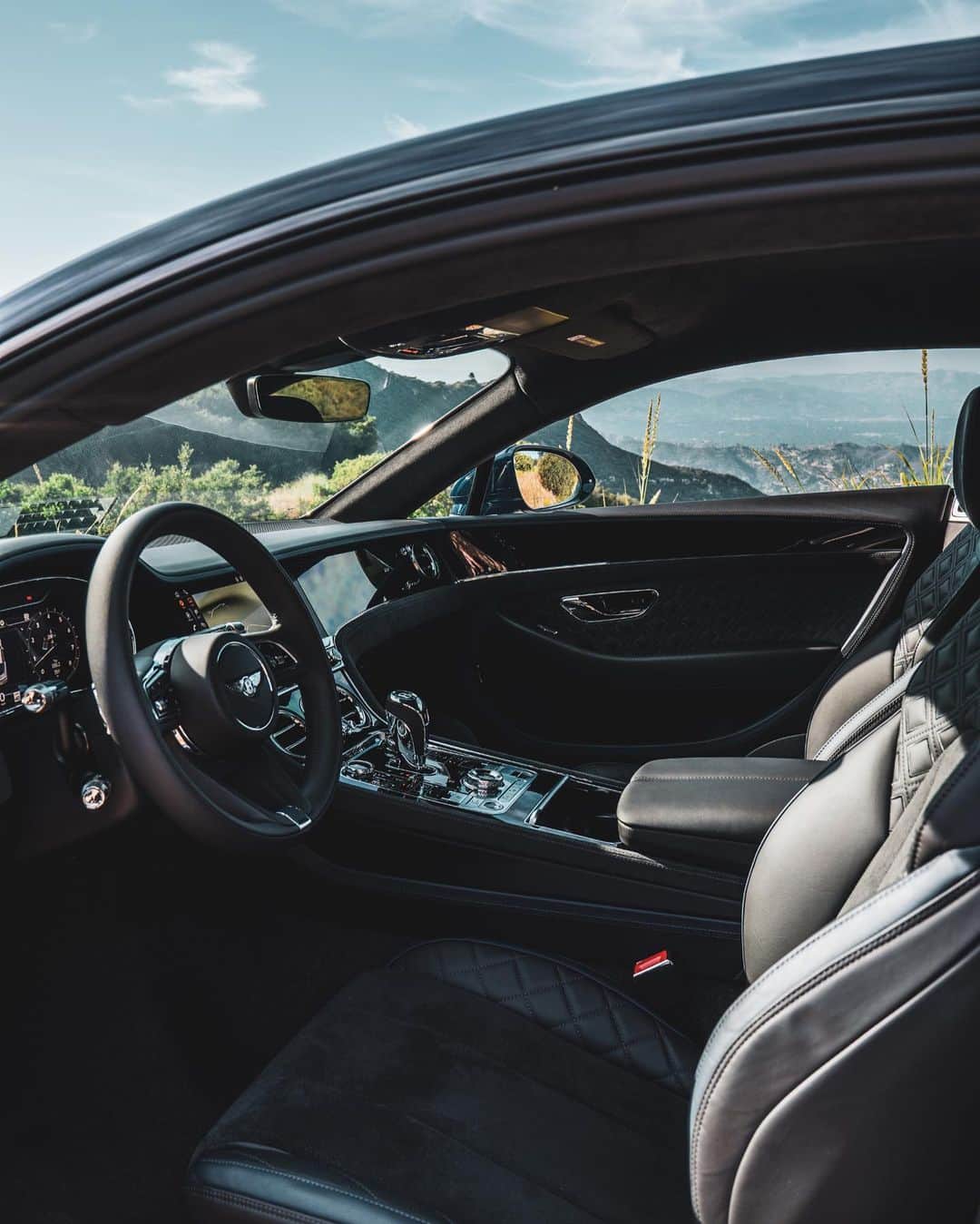 ベントレーさんのインスタグラム写真 - (ベントレーInstagram)「Objects in shot are larger (and faster) than they appear. #ContinentalGT #Speed #WorldOfBentley | 📷: @bentleybeverlyhills  _ #Bentley Continental GT Speed (W12) WLTP drive cycle: combined fuel consumption: 20.6 mpg (13.7 l/100 km), combined CO₂: 311 g/km」4月2日 18時28分 - bentleymotors