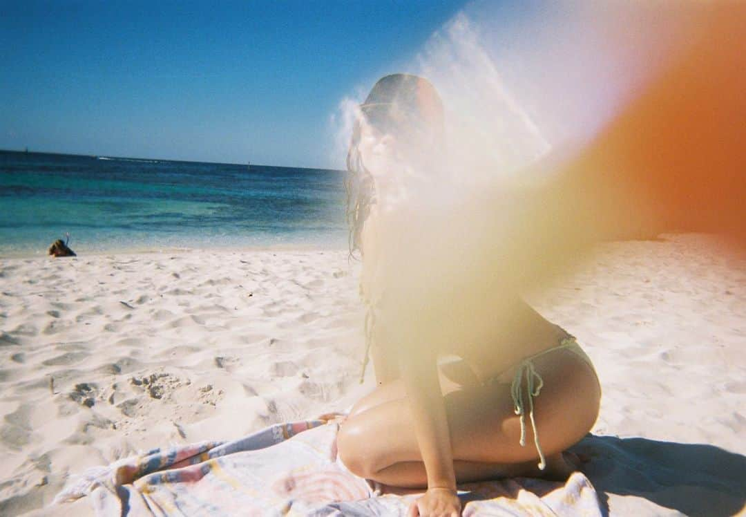 吉原クリスティーナのインスタグラム：「these had the potential to be nice film series from the trip but the sand on the lenses added zest to some of the pics (making them look cooler?)」