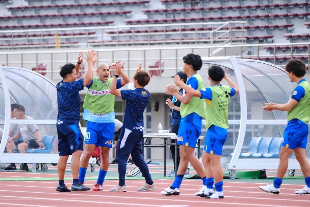 のインスタグラム：「泥臭くJFL初勝利。 #osv #jfl初勝利」