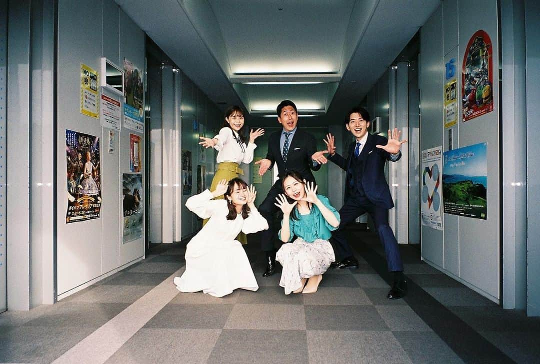 井上清華さんのインスタグラム写真 - (井上清華Instagram)「めざましテレビは 30年目に突入します☺️  入社した時25周年で、 すごい歴史だなあと思っていたら、もう30周年！  歴代めざましファミリーの先輩方やスタッフさんの分まで 私たちから視聴者のみなさんに、30年分の感謝をお伝えできる1年にできたら！  明日からもどうぞよろしくお願い致します⏰🌱  #めざましテレビ #30周年  #photoby  #生田さんカメラ」4月2日 18時51分 - seika_inoue