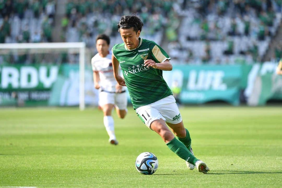 阪野豊史のインスタグラム：「4連勝！！！  #東京ヴェルディ　#verdy #tokyoverdy」