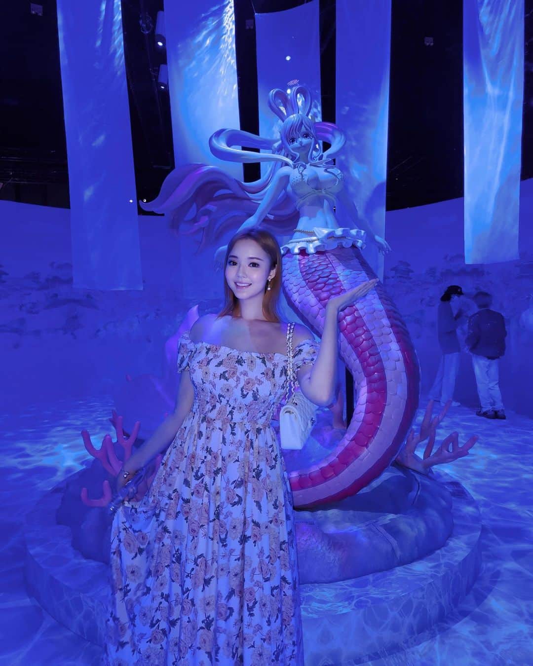 YingTzeのインスタグラム：「A Date with Princess Shirahoshi 🐠 💕  Went to the One Piece “ The Great Era Of Piracy “ Asia Tour Exhibition as it was awesome ! 😮‍💨  Don’t want to spoiler whats inside too much but One Piece fans will definitely have to see it for yourself ❤️‍🔥  Btw I’m going to Japan for a holiday soon , will update more non cosplay stuff on my casual IG @yingtze12 🌸  #onepiece」