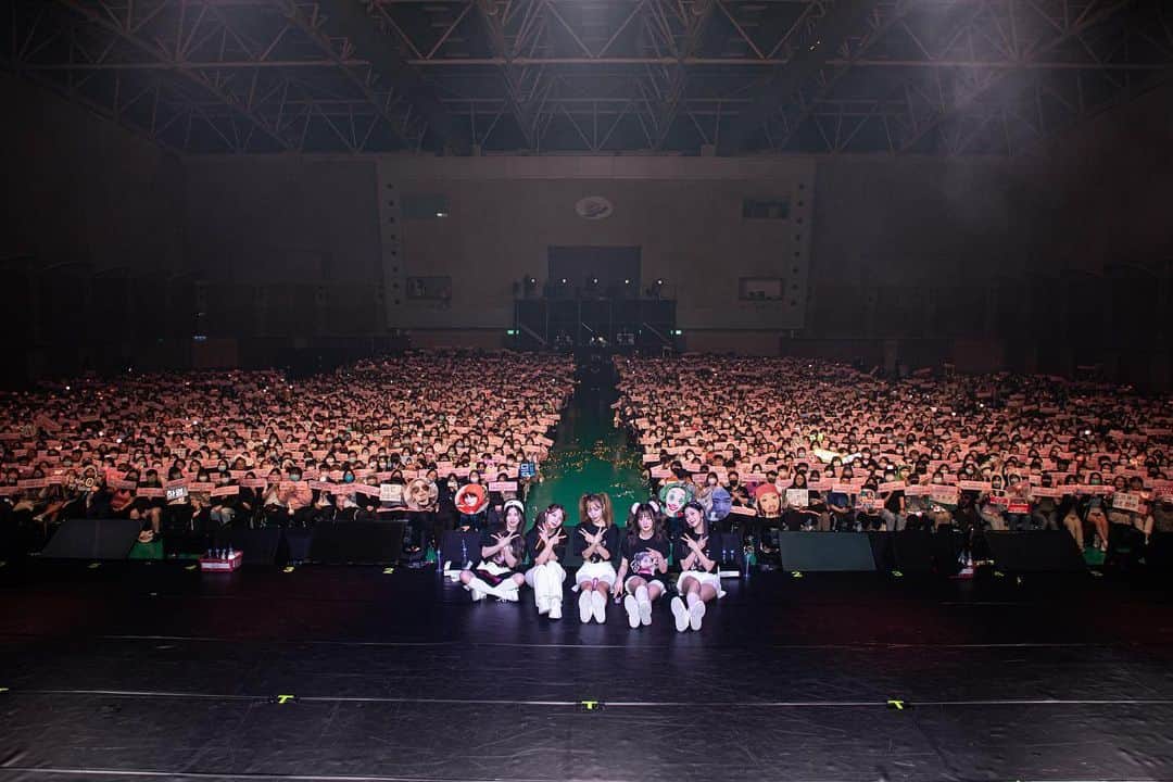 チョン・ウンジのインスタグラム：「또만나🖤 #대만#PINKDRIVE#APINK」