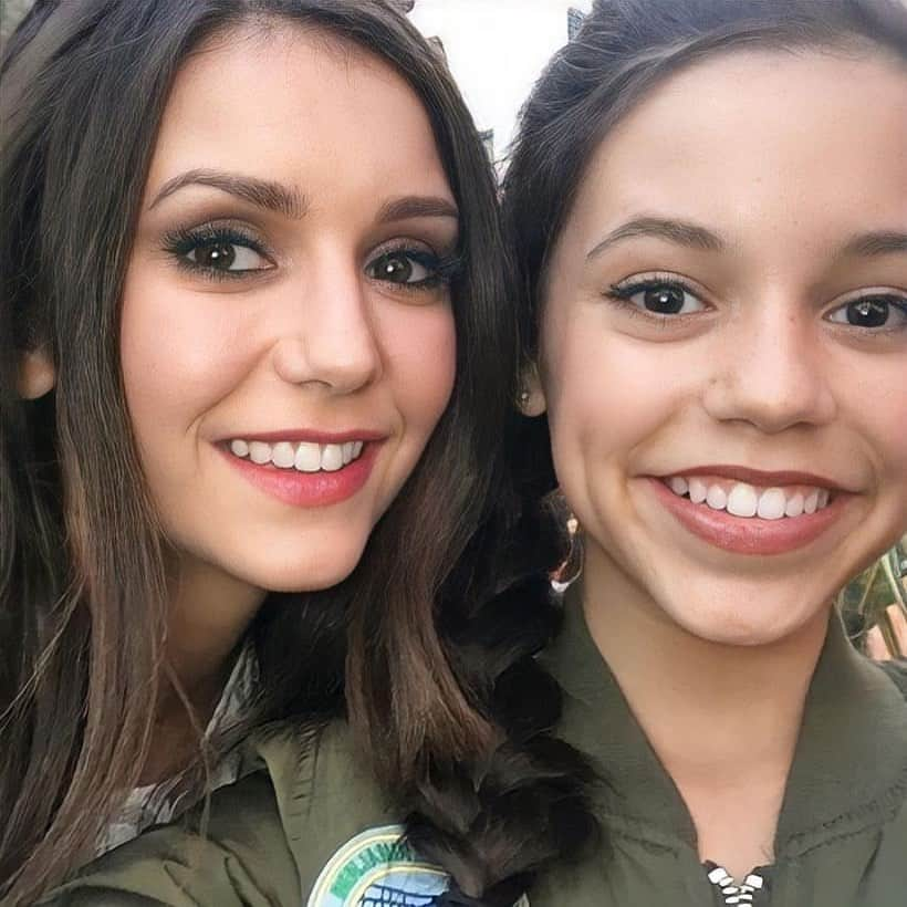 ニーナ・ドブレフのインスタグラム：「@nina and @jennaortega attend City Year Los Angeles Spring Break Event at Sony Studios (May 07, 2016)  Follow for more -> @ninadobrev   #nina #ninadobrev #iansomerhalder #thevampirediaries #elenagilbert #katherinepierce #damonsalvatore #delena #nian #theoriginals #rebekahmikaelson #carolineforbes #theoriginals #hayleymarshall #klausmikaelson #elijahmikaelson #stefansalvatore #paulwesley #mikaelson #salvatore #hopemikaelson #legacies #vampirediaries #vampirediariesedits #stelena #steferine」