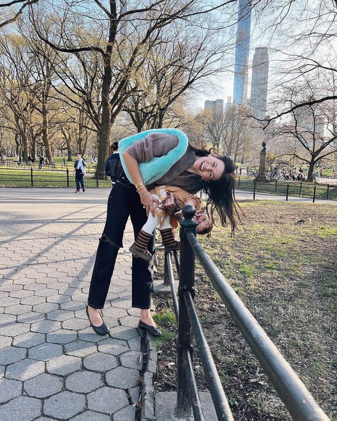 のインスタグラム：「Nuts for our Squirrel friends 🐿️」