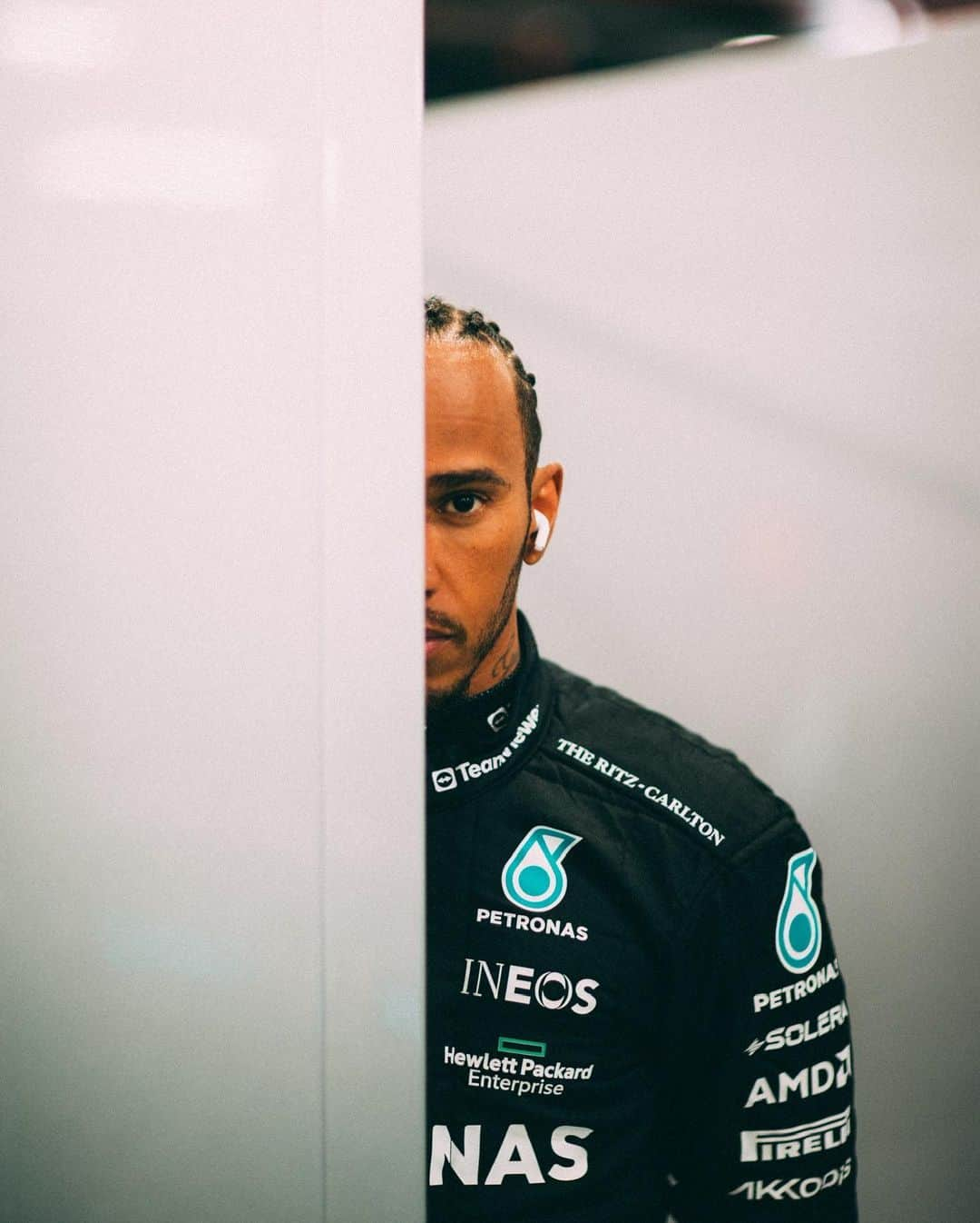 ルイス・ハミルトンさんのインスタグラム写真 - (ルイス・ハミルトンInstagram)「The hunt is on.」4月2日 12時49分 - lewishamilton