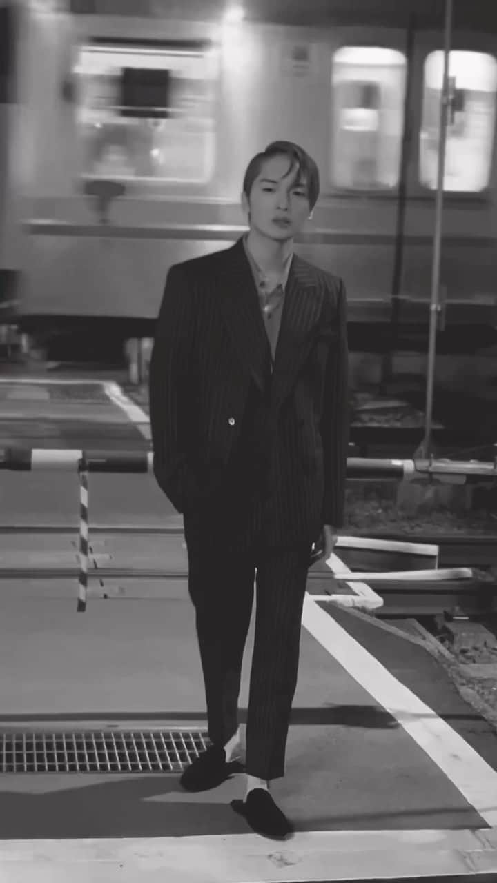 のインスタグラム：「⁡ 📷series making reel Special thanks♡ ⁡ Photographer：Kizen Hair & Make : Yosuke Nakajima ⁡ #KisMyFt2 #yutatamamori #玉森裕太 #bottegaveneta #dolcegabbana #fendi #gucci #marni」