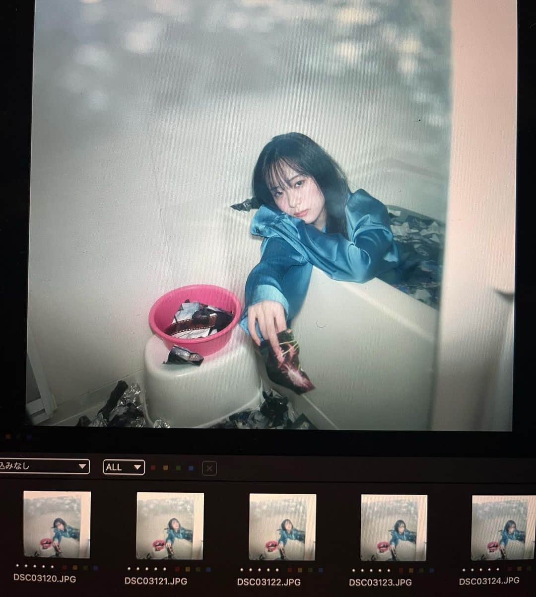 白河芹さんのインスタグラム写真 - (白河芹Instagram)「ジャケ写とMVのオフショット   #ミイ #失恋 #しつこい」4月2日 13時55分 - seri_shirakawa