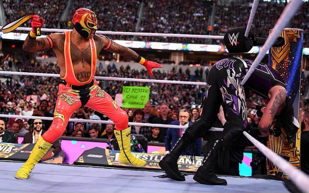 のインスタグラム：「Who’s your Daddy?  #WrestleMania」