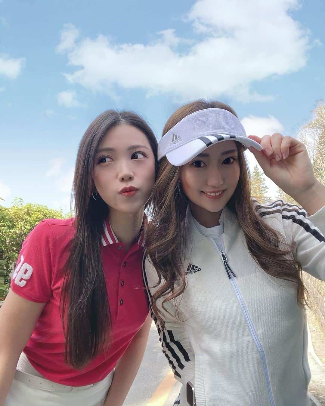 のインスタグラム：「. . . 念願のゆなとゴルフ楽しすぎた⛳️💖 . . #ゴルフ #ゴルフ女子 #ゴルフ初心者 #ゴルフコーデ #ゴルフ好きな人と繋がりたい #八重桜カントリークラブ」