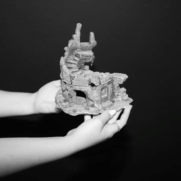 パワーハウスミュージアムのインスタグラム：「POWERHOUSE LATE X GAMING    Thursday, 5-9. Free, register now.    Unpack the art behind the game in a mix of colour, sound and stories from Australian made video games, board games and TTRPGs. Visitors will be able to experience and play a curated selection of Australian made video games, board games and tabletop role-playing games.   Explore Powerhouse Ultimo to hear gaming industry talks and find interactive art installations that allow you to create and share your own pixel art creations.   Link in bio.   📸 @zanwimberley    This initiative is proudly supported by the NSW Government through the Culture Up Late Program.    #CultureUpLate  #CUL2023」