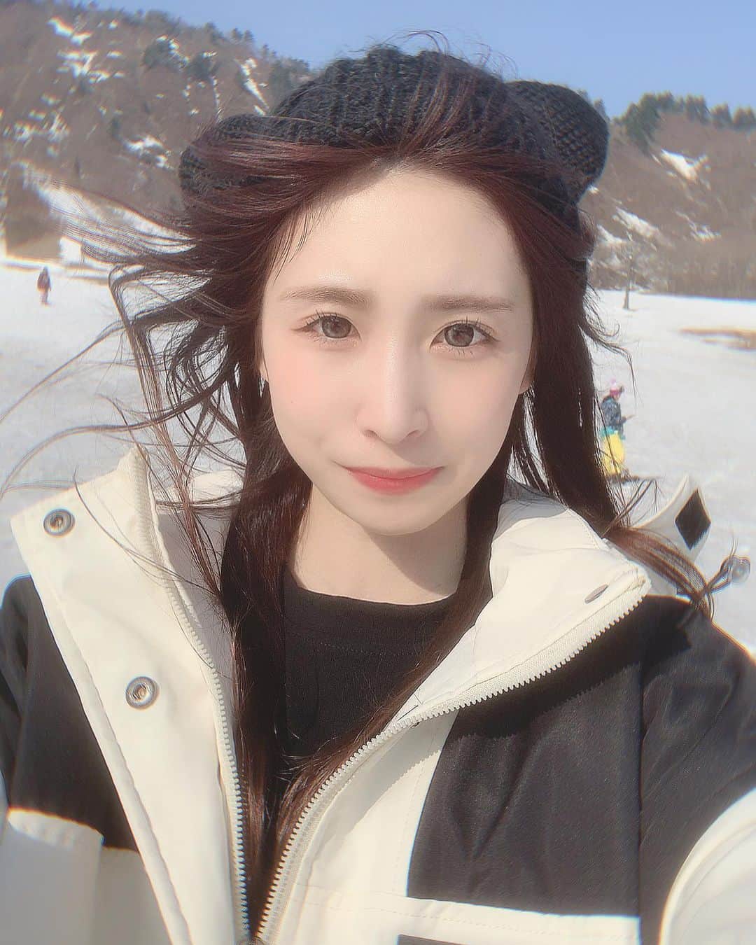 橋野彩葉さんのインスタグラム写真 - (橋野彩葉Instagram)「春スノボ🏂｡❀ 𓂃𓈒𓏸   #新潟」4月2日 16時16分 - iroha_0521_