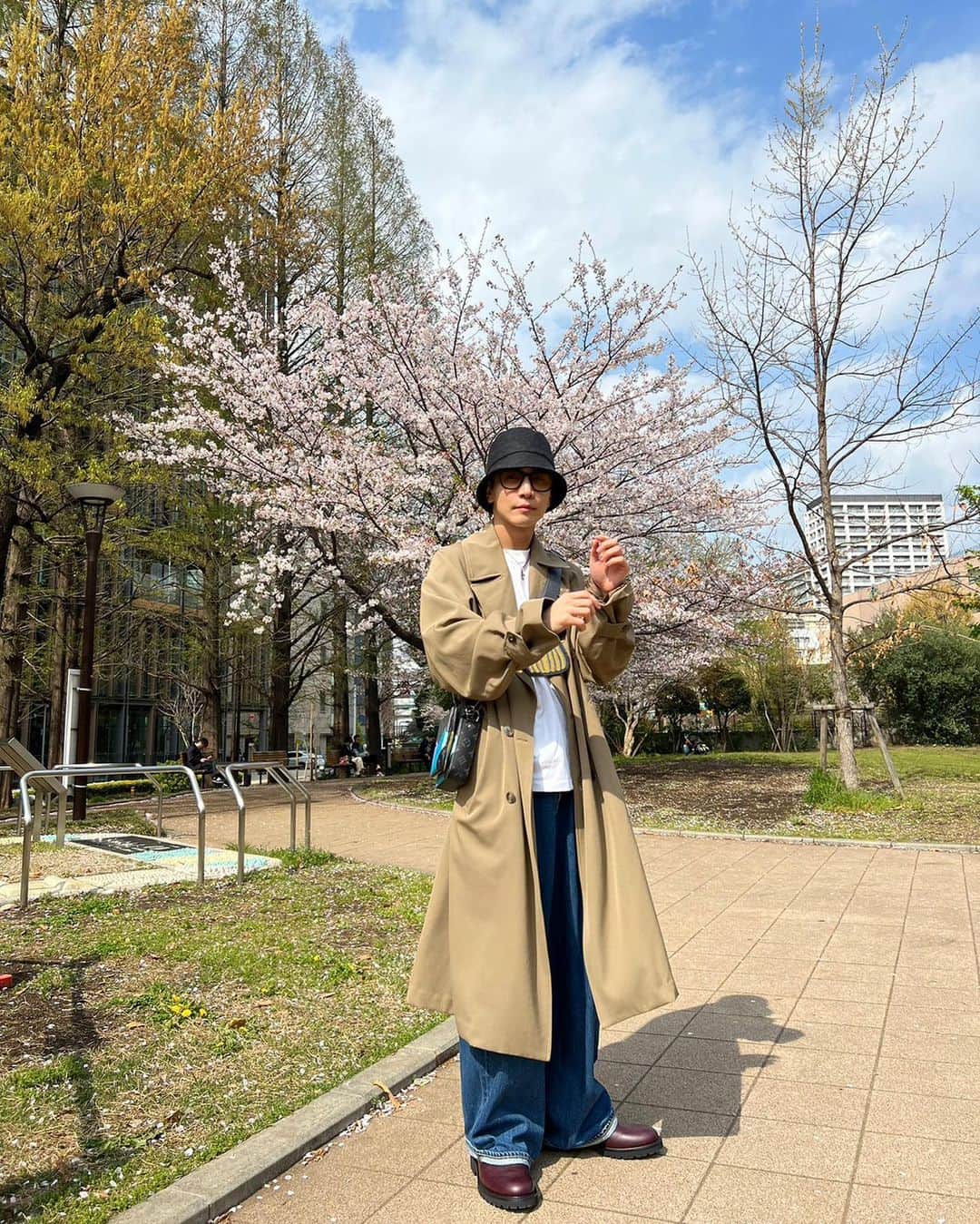 岩田剛典さんのインスタグラム写真 - (岩田剛典Instagram)「🌸🌸🌸  #LVxyayoikusama #たまにはスウェット以外で現場へ」4月2日 16時46分 - takanori_iwata_official