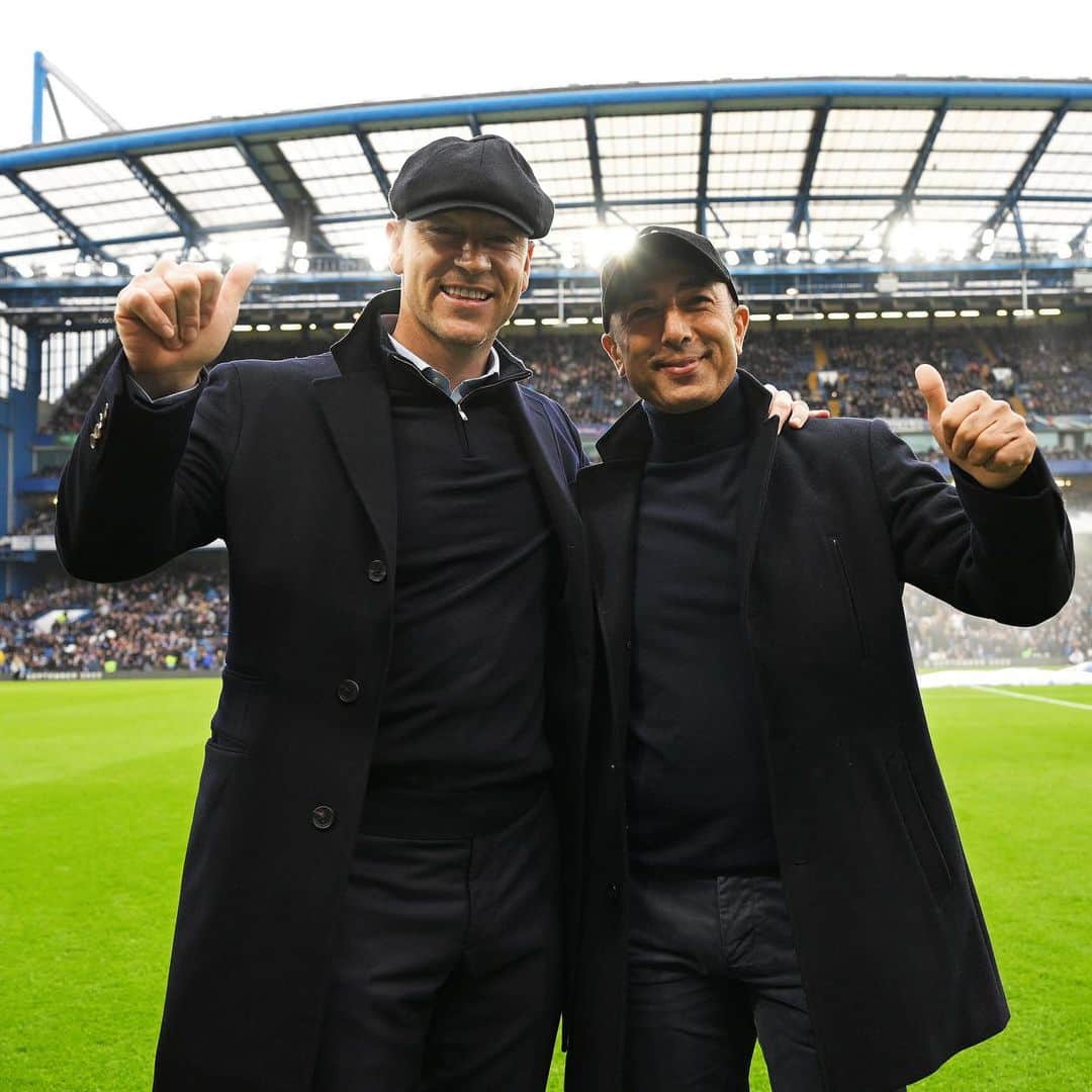 ジョン・テリーのインスタグラム：「@chelseafc 💙 @roberto_di_m」