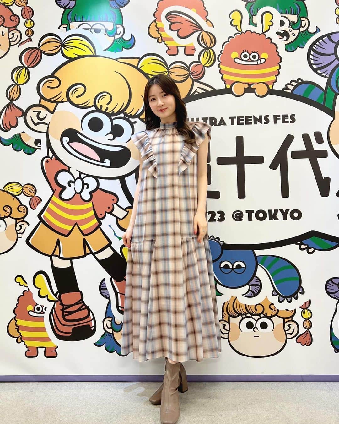 雨宮凜々子のインスタグラム：「超十代ありがとうございました😊 @o0u_official さんの春らしいエレガントなワンピースが可愛すぎました＾＾ . . . #超十代 #モデル #ランウェイ #春コーデ #夏コーデ #ootd #ファッション #ワンピースコーデ #ワンピース #春服 #夏服 #甘めコーデ #デートコーデ #女子会コーデ」