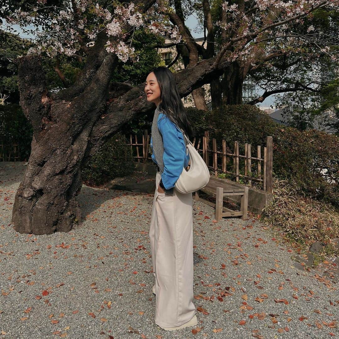 キム・ドユンさんのインスタグラム写真 - (キム・ドユンInstagram)「#葉桜 🌸 久々に大好きな横浜の神社へ⛩ 色んなことをたくさん祈ってきた〜  #神社 #神社巡り #春 #春コーデ #春服コーデ #spring #springfashion #cherryblossom #桜 #横浜 #韓国ファッション」4月2日 18時05分 - hociakari