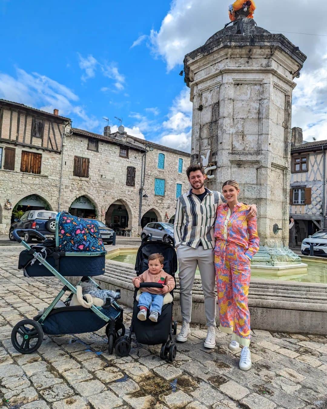 Ashley Jamesさんのインスタグラム写真 - (Ashley JamesInstagram)「The most perfect birthday in France - the first as a family of 4. ❤️  I've had such a lovely day, I feel so grateful.   The lunch we had with Tommy and his family.  The fact I'm here - healthy and with a family of my own - with two beautiful babies.  But can I be really honest?  I also freak out about getting older and I hate myself for it.   I remember the first time I started to feel icky about getting older - it was my 25th birthday. I remember joking about being so old. It feels like yesterday - and yet, a whole decade has gone.   And I was so young.  I know I'll look back now, like I do now, and think why on earth did I worry when I was still so young.  I tell myself that ageing is a blessing, which it is.  That life gets better as you grow older.  That people achieve amazing things past 30.  But there's that ageist narrative that creeps into my head. Again, I hate it.  I'm so self critical of my appearance. I notice ageing. But I tell myself I've also just gone through ageing and I haven't slept a full night pretty much since Alf was born. And anyway, appearance shouldn't matter.  I also feel like life has sped up since lockdown. Does anyone else feel like that? Maybe it's since having children. I definitely think about life and mortality more since having my babies.   And it's weird, because I'm so much happier now than I was in my 20s. I'm so much more confident.  I know myself better.  My friendships are stronger. I love my job.  I have the perfect partner. I have two gorgeous babies.  My sense of style is better.  There's more depth to my relationships. So why would I ever want to go back to being a decade younger? To being that version of myself.  So today, I'm trying to stop my brain from taking away the joy of today.  I'm telling myself that the average life expectancy is 84 so I'm not even half way through life. that there is so much adventure ahead. adventures with my friends and my family. I get to watch Alf and Ada grow.  I'd love to hear your stories of how life gets better every year.  Anyway, thank you so much for all the birthday wishes. I've felt so loved from my online family. Thank you. You guys are honestly the best. 🙏❤️」4月3日 4時35分 - ashleylouisejames
