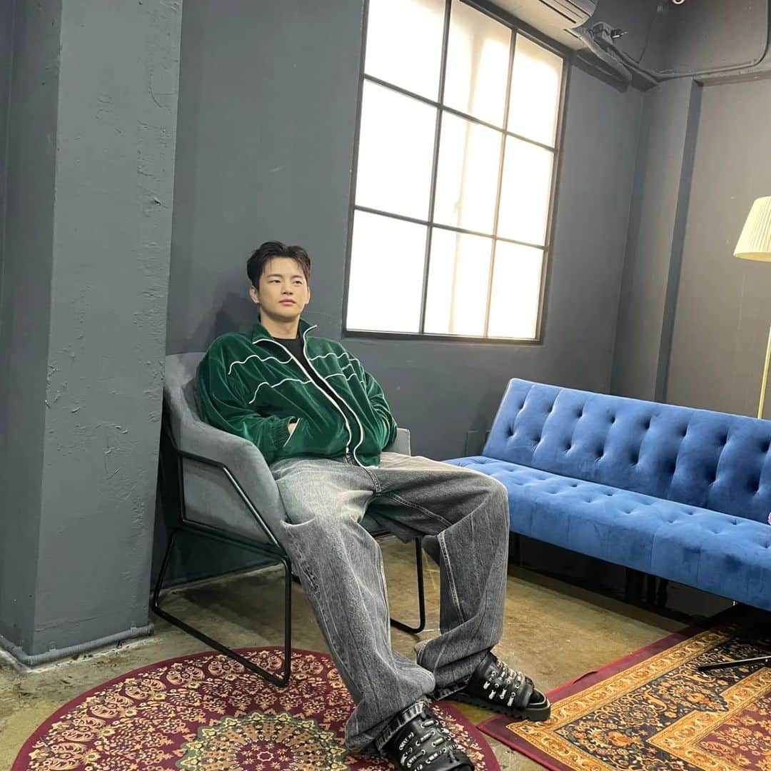 のインスタグラム：「날씨가 너무 좋아짐」