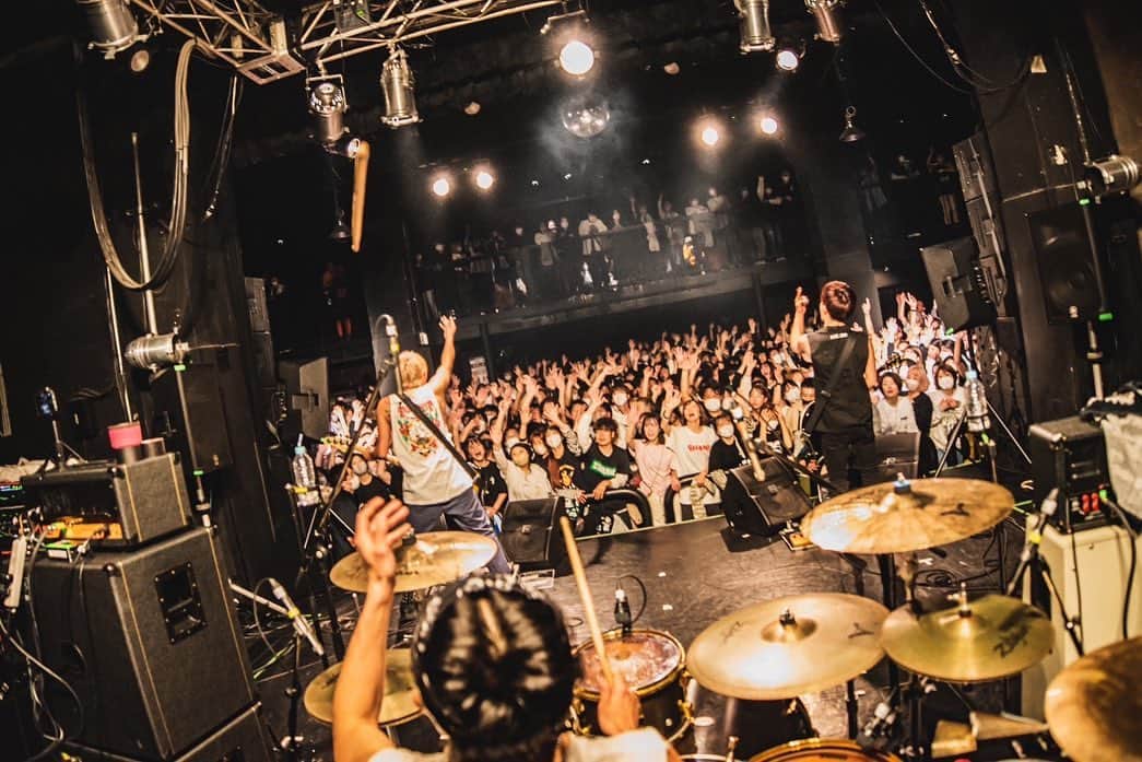 TOTALFATのインスタグラム：「神戸Harbor Studio ありがとうございました！ 次の神戸のライブは、、  アレです！ 実は決まっております！！ よろしくお願いします！  photo by @tani1047ri」