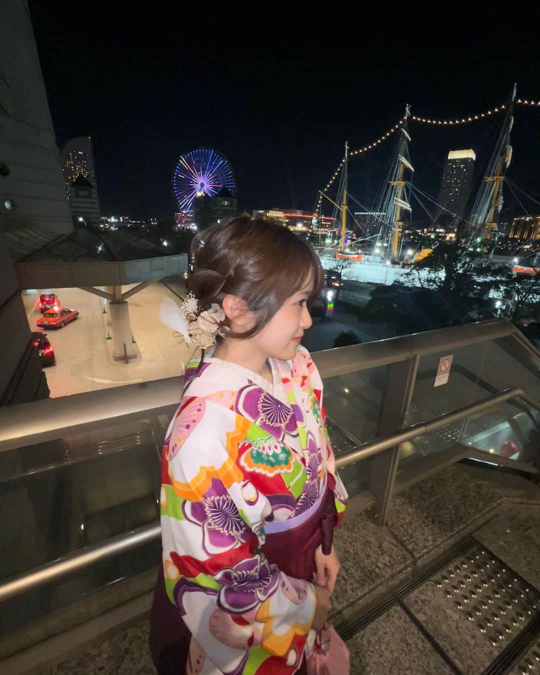 大賀咲希さんのインスタグラム写真 - (大賀咲希Instagram)「. 卒業式で着れなかった袴を 卒業パーティーで着ました🥂🎡  最後に先生方や友達と写真たくさん撮れて嬉しかったです！  #大学卒業 #卒業パーティー」4月2日 20時10分 - saki_ohga