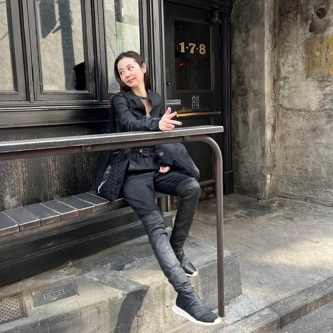 fuka3のインスタグラム：「❶❼❽ . . . #rickowens #rickowensdrkshdw #chromehearts #chanelbag #リックオウエンス #ジャンプスーツ #久しぶりの渋谷散歩」