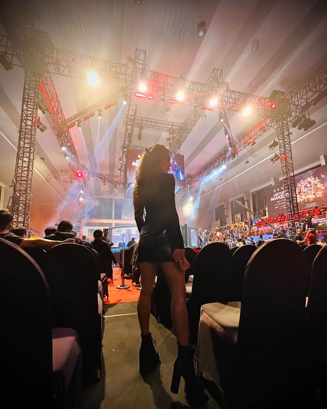 April Imanさんのインスタグラム写真 - (April ImanInstagram)「Lion Championship MMA fight night 💥🔥⚡️☄️👊🦁 Awesome exciting super action-packed night💪 Got even more motivated to go hard with my MMA training✊ . . . . #apriliman #badassgirls #badbitch #selfconfidence #beautifulgirls #bodymotivation #asianmodel #bodyconfidence #asiangirls #asianbeauty #fiercewomen #sportygirl #girlswhofight #martialarts #martialartslife #martialartist #fightclub #fighter #mma #fiercewomen #mmatraining #fightnight #lionchampionship #mmafighter #mmafight #combatsports」4月2日 20時33分 - april_iman