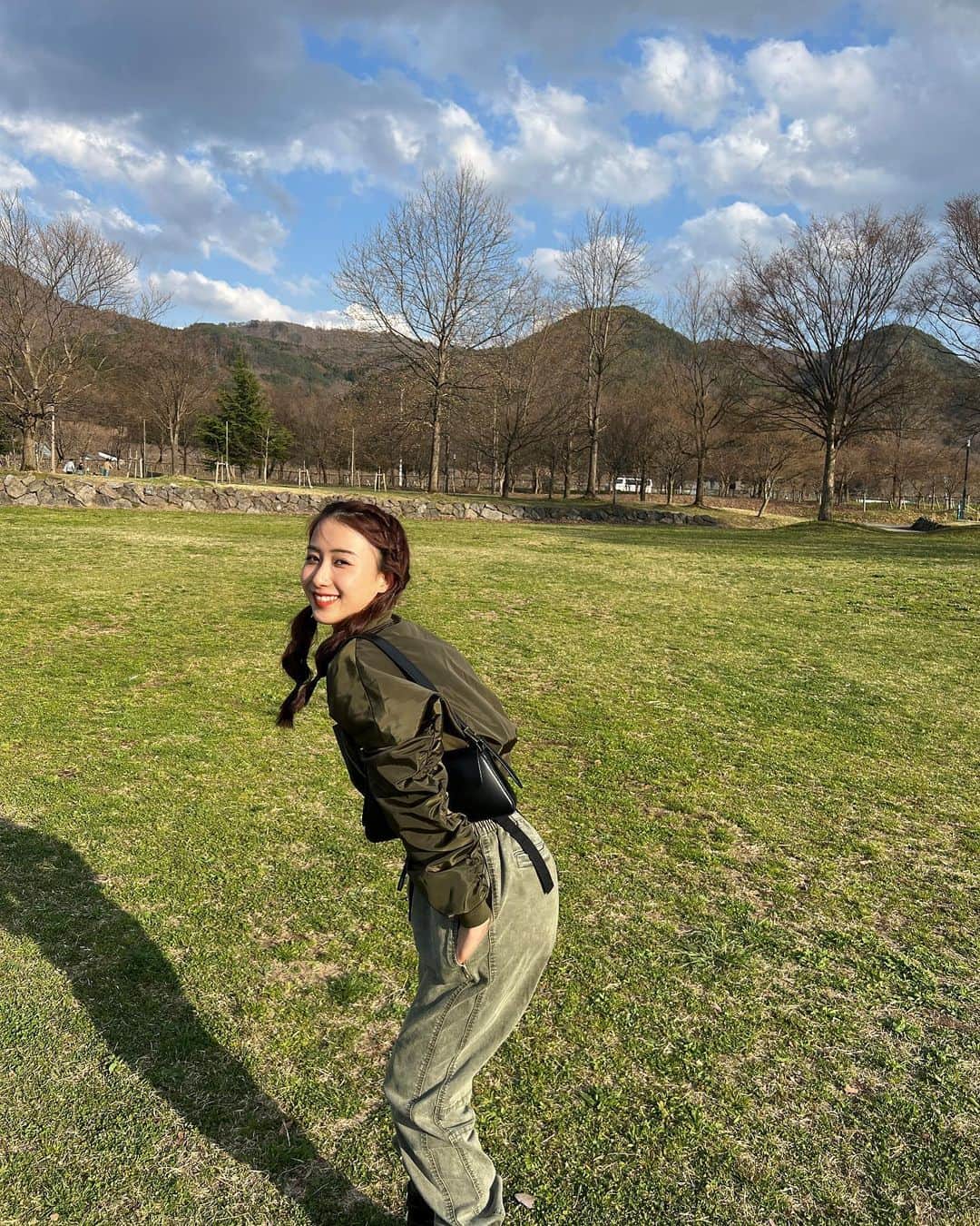 山口るあさんのインスタグラム写真 - (山口るあInstagram)「地元福島県、満喫してますっ！  色んな所行ったり 食べたり☺︎  友達に撮ってもらった大好きなお友達😍 ずっと一緒にいたいし楽しい笑笑」4月2日 21時00分 - ru_chandabe