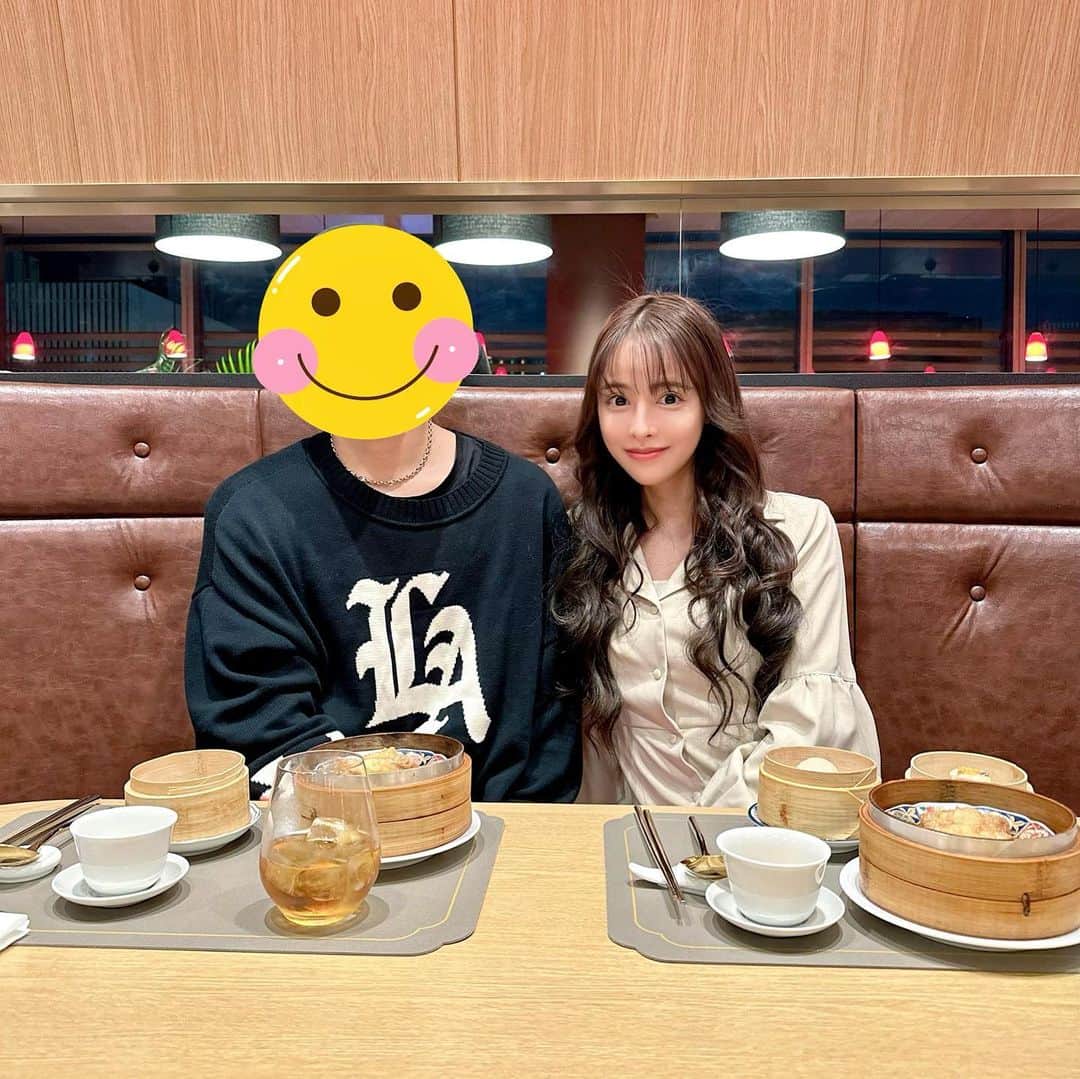 ririのインスタグラム：「日曜日は夫婦の日🌷☺️  @canton8_ginza 🍴🥟にて #dinner を満喫☕︎  上海本店の"2つ星"クオリティが銀座で食べれちゃう🙈💚 おすすめのレストランです‼️ めちゃおいしくて 感動しました🥹🫶  味付けがあたし好みで お口の中が幸せでした♥️♥️♥️  最近サ活にハマってるので 今日も旦那さんと汗かきまくって きます✌️😁 サウナハット🧖‍♀️もおそろいの 買ったんだ😂笑笑😂  #ミシュラン #香港料理 #広東料理 #中華料理 #Canton8銀座 #銀座点心料理 #トリドリベース #銀座中華　🥟PR」