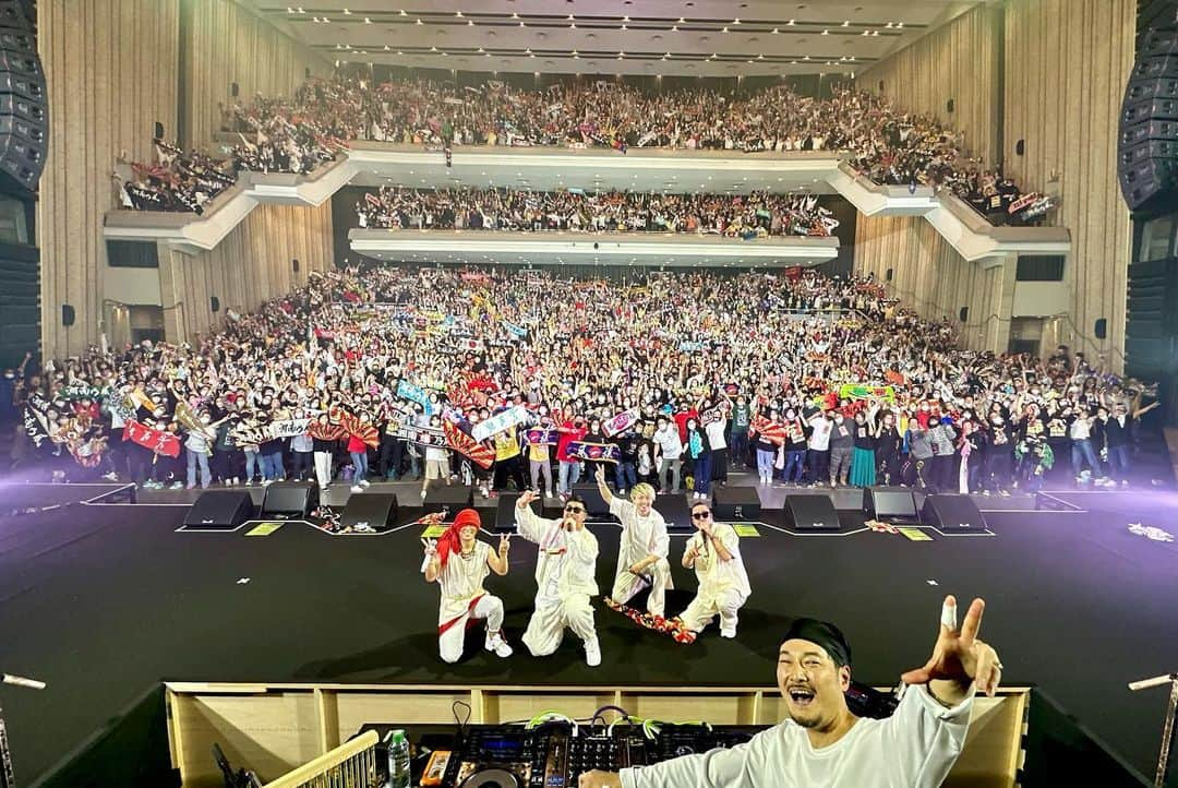 湘南乃風さんのインスタグラム写真 - (湘南乃風Instagram)「2023.4.2 Day2 Thank you Osaka!!  Road to 2023.8.12 YOKOHAMA STADIUM  @redrice134  @waka__danna  @shockeye_official  @voicemagicianjp  @bksound   #湘南乃風 #redrice  #若旦那 #shockeye #hankun」4月2日 21時11分 - snkz_official