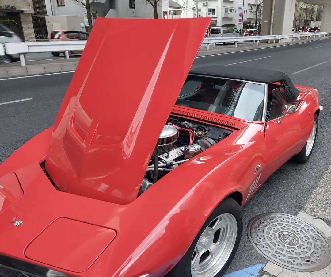 金原弘光さんのインスタグラム写真 - (金原弘光Instagram)「今日246で突然コルベットのエンジンが止まってしまった。 この前修理から帰ってきたばかりなのに……。 もう泣きそう～😭 #corvette  #コルベット」4月2日 21時12分 - hiromitsu.kanehara
