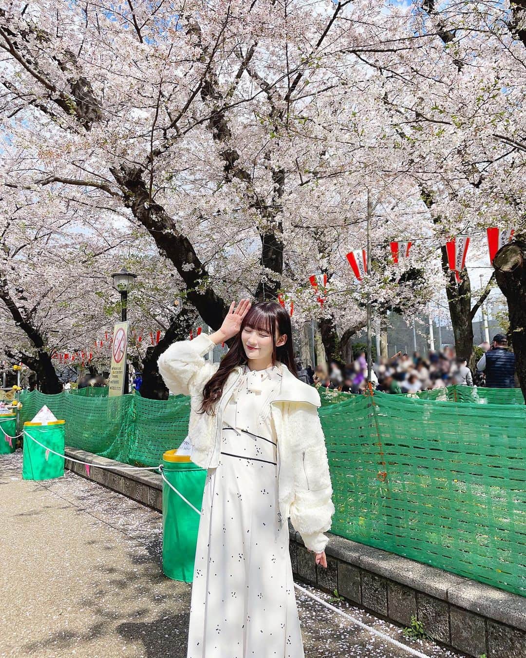 音嶋莉沙さんのインスタグラム写真 - (音嶋莉沙Instagram)「天気がいい日に桜見に行けました🌸」4月2日 21時34分 - otoshima_risa
