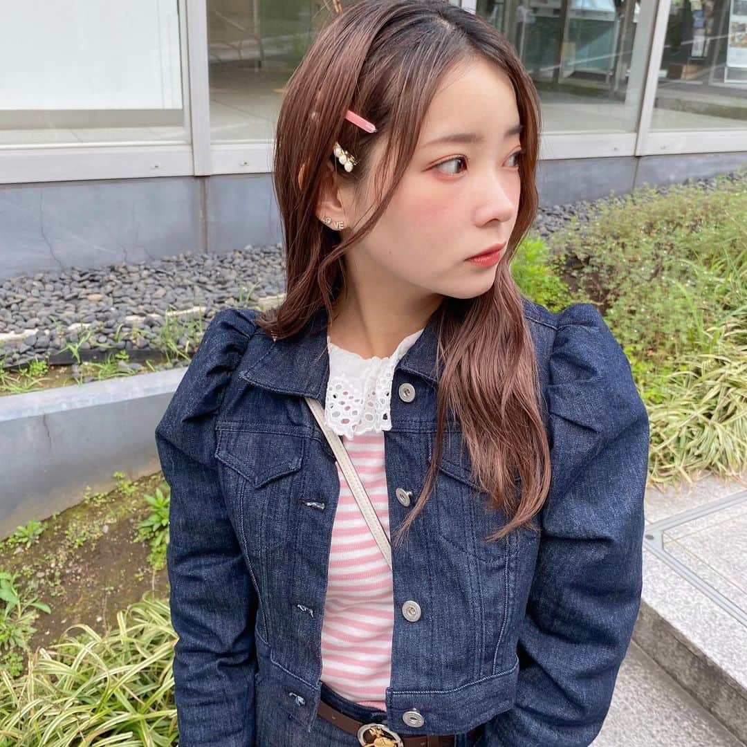 mimさんのインスタグラム写真 - (mimInstagram)「最近ハマってる白スニーカーコーデ👟 歩きやすいし身長も盛れるし細く見えるしで最高なの🫶  #amail#mim_ootd#fashion#157cm#felitie」4月2日 21時31分 - mim_11_11