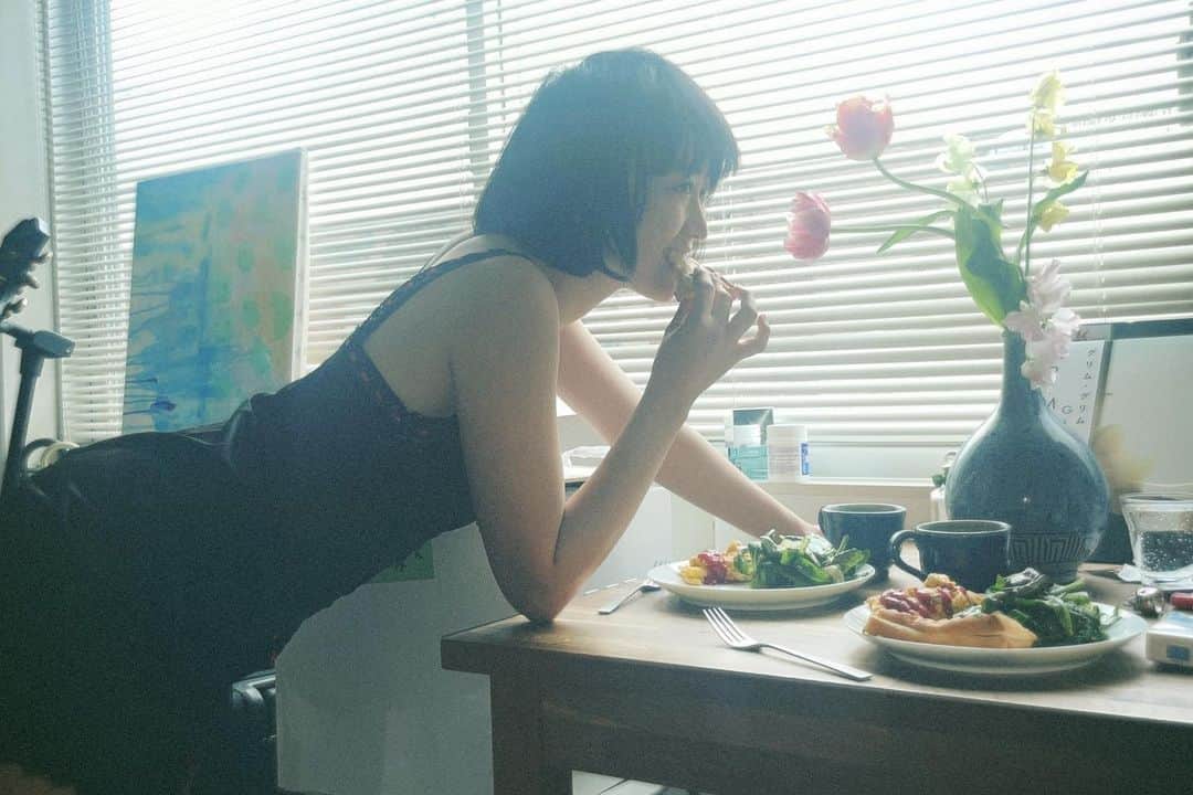 中里亜美のインスタグラム：「甘い生活」