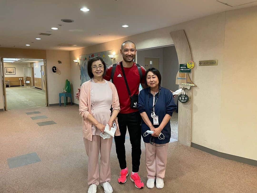川又堅碁さんのインスタグラム写真 - (川又堅碁Instagram)「3月31日、無事退院。 ２ヶ月間、たくさんの人にお世話になりました！ 主治医、PT、AT、看護師、料理長、そしてリハビリ仲間。 感謝しても感謝しきれません。 本当にありがとうございました。 明日からまたリハビリが再開します！頑張ります！」4月2日 21時43分 - kawamatakengo_official